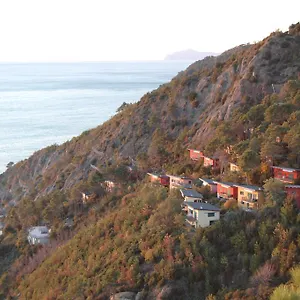 resort-la-francesca.hotelitalianriviera.com/