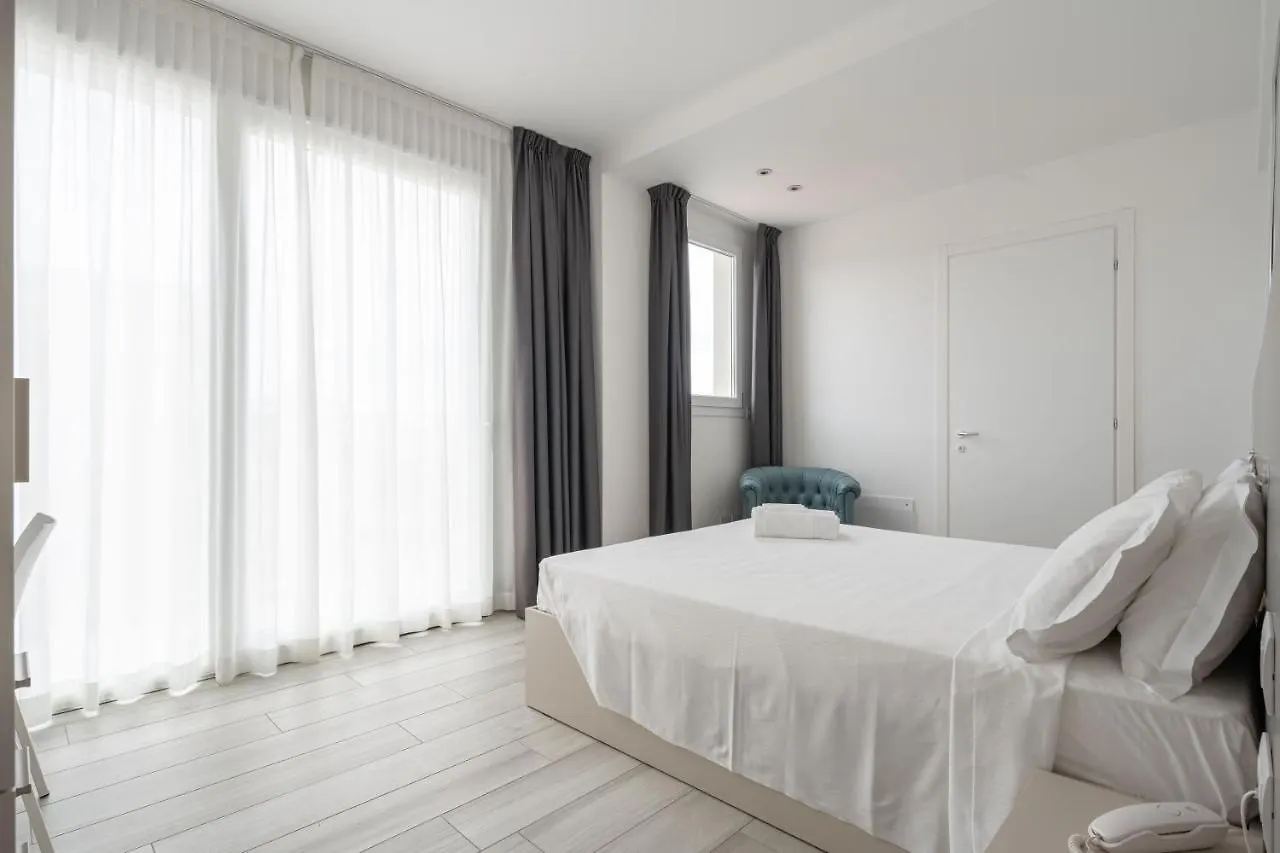 Hotel Boston 3 Stelle Superior Frontemare Lido di Jesolo
