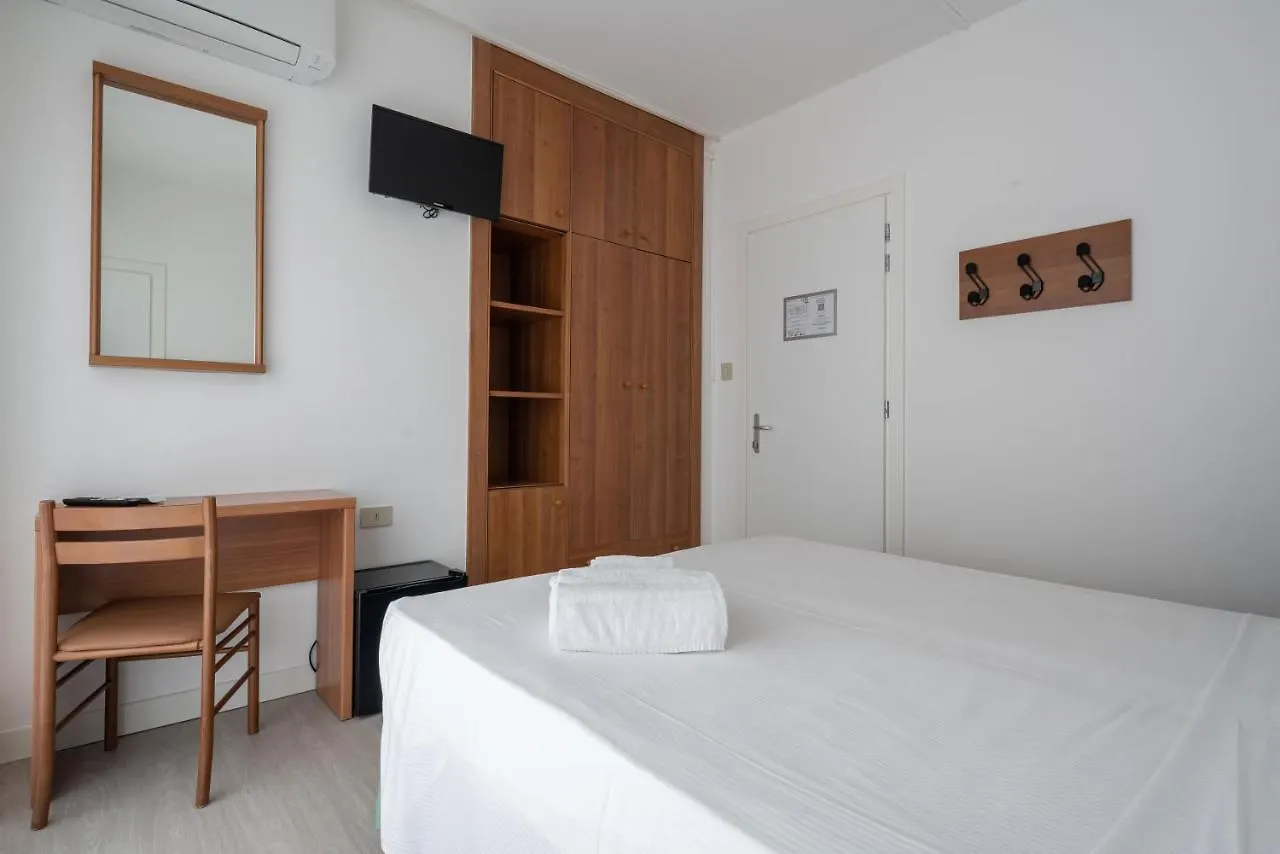 Hotel Boston 3 Stelle Superior Frontemare Lido di Jesolo 3*,  Italy