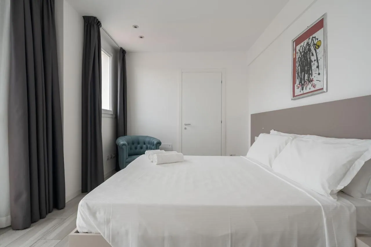 Hotel Boston 3 Stelle Superior Frontemare Lido di Jesolo Italy