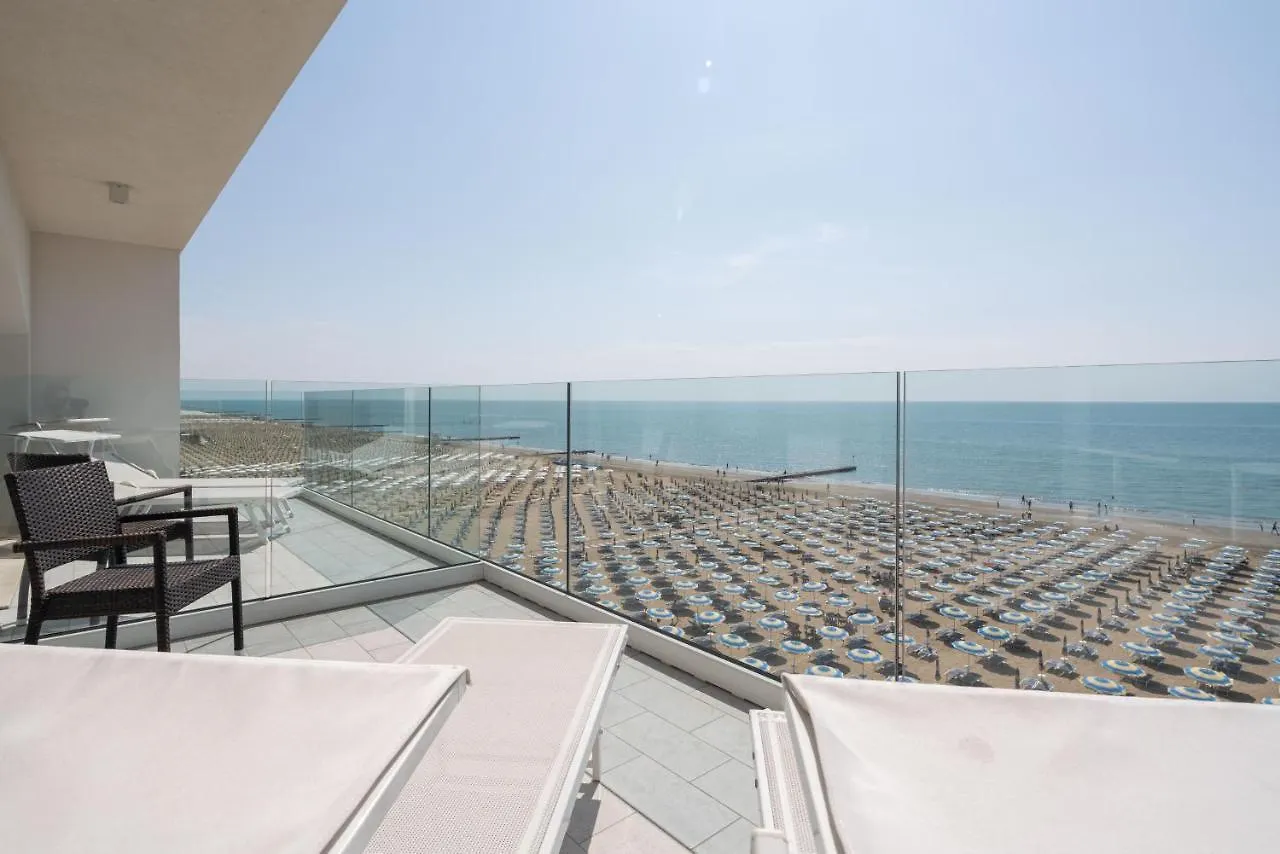Hotel Boston 3 Stelle Superior Frontemare Lido di Jesolo