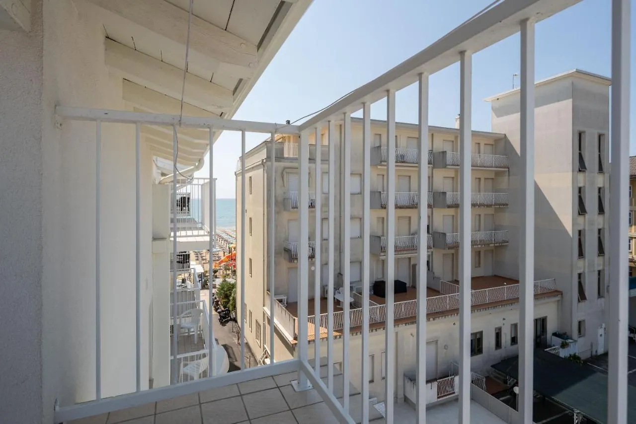Hotel Boston 3 Stelle Superior Frontemare Lido di Jesolo